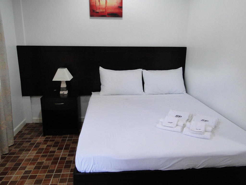 Susan'S Place Bed And Breakfast Puerto Princesa Camera foto