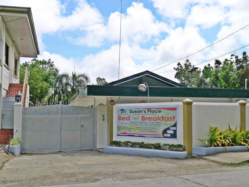 Susan'S Place Bed And Breakfast Puerto Princesa Esterno foto